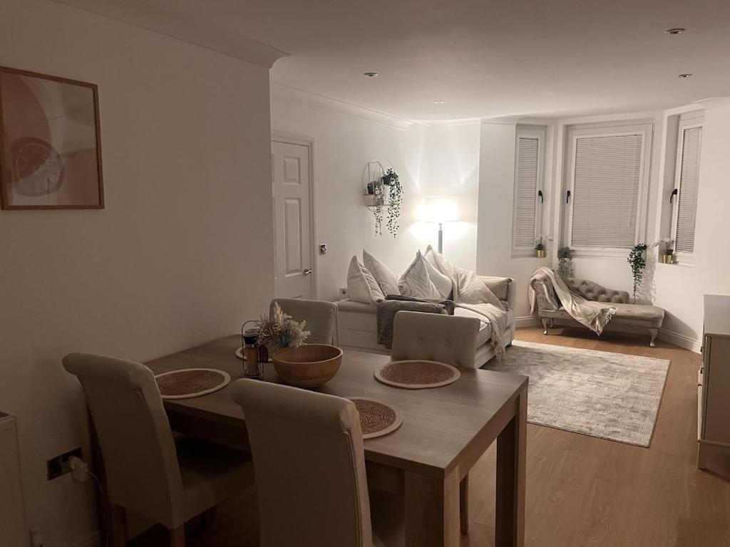 Gorgeous 2 Floor 3 Bed Apartment St Leonards-on-Sea Esterno foto